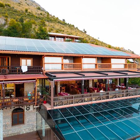 Hotel Shpija E Gjyshit Canaj Экстерьер фото