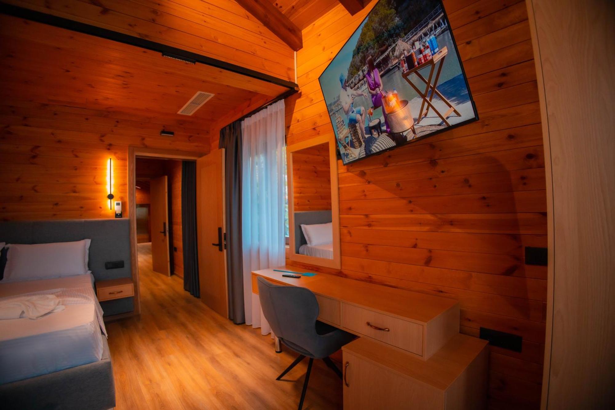 Hotel Shpija E Gjyshit Canaj Экстерьер фото