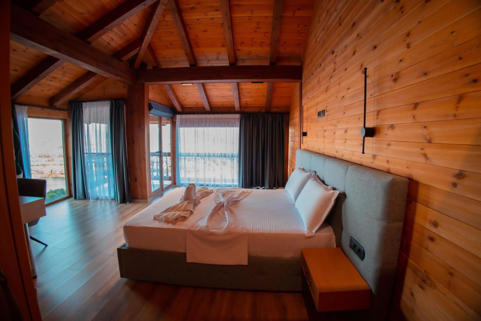 Hotel Shpija E Gjyshit Canaj Экстерьер фото