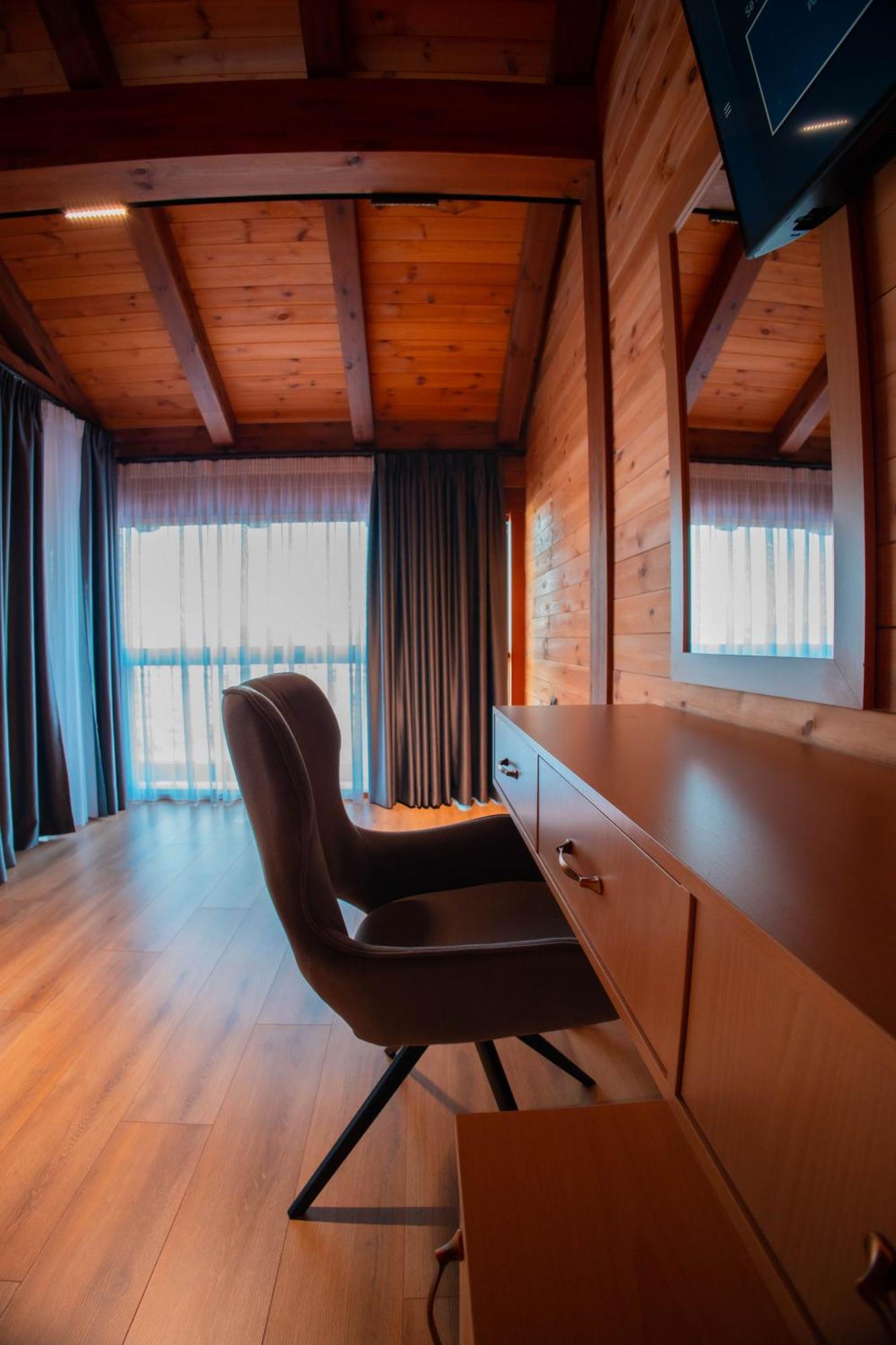Hotel Shpija E Gjyshit Canaj Экстерьер фото