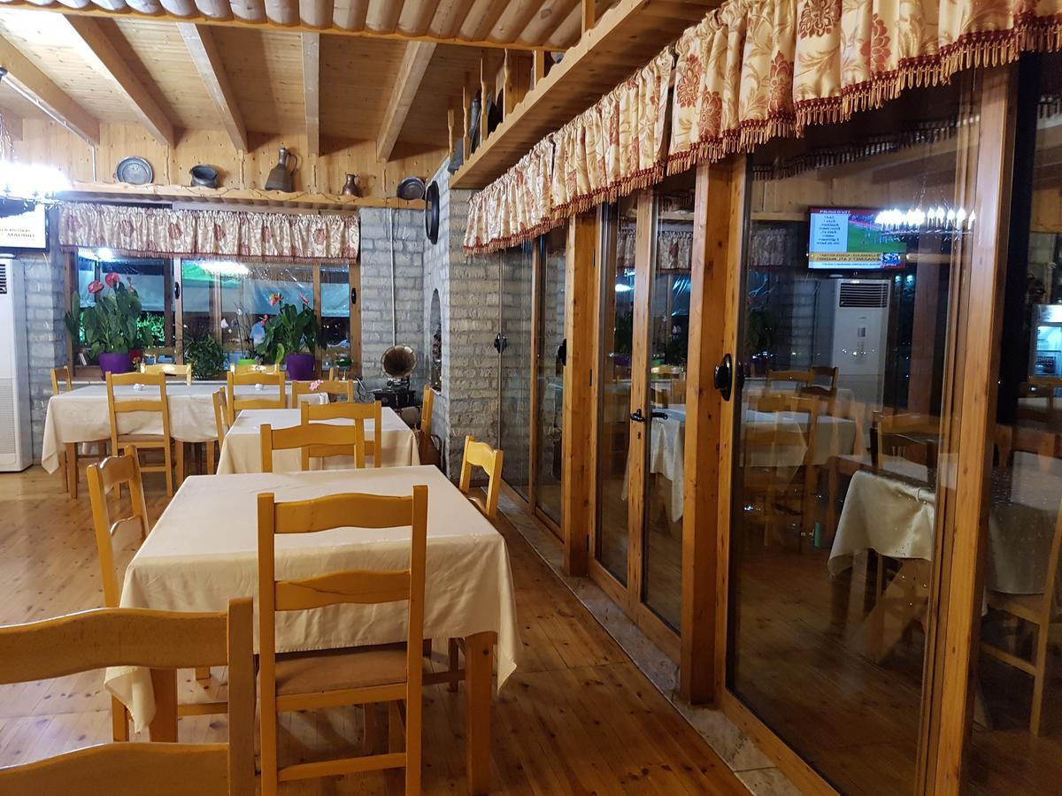 Hotel Shpija E Gjyshit Canaj Экстерьер фото