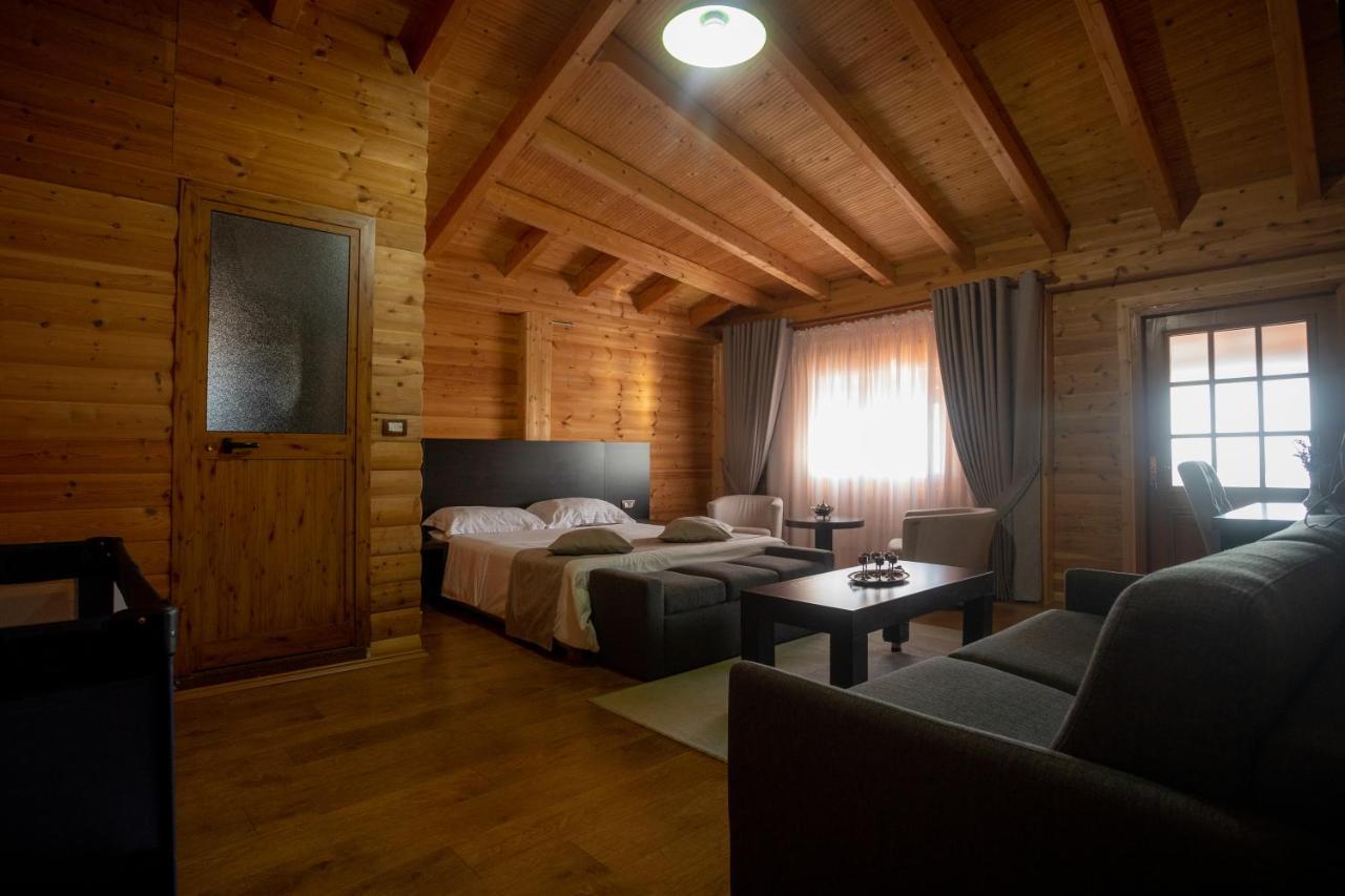 Hotel Shpija E Gjyshit Canaj Экстерьер фото