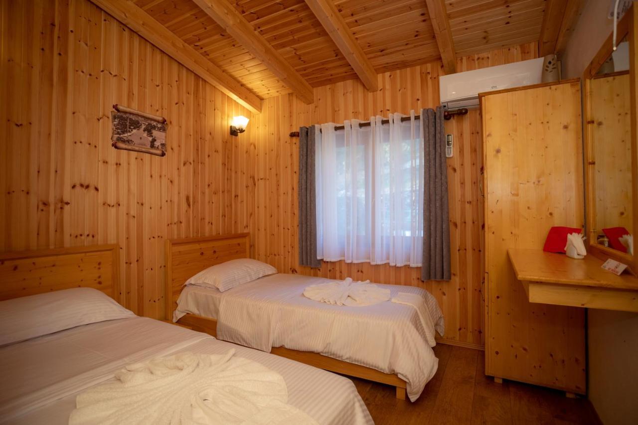 Hotel Shpija E Gjyshit Canaj Экстерьер фото