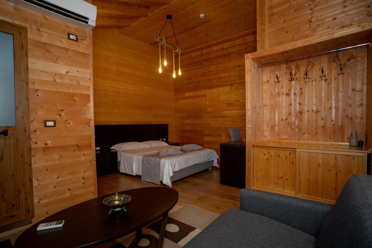 Hotel Shpija E Gjyshit Canaj Экстерьер фото