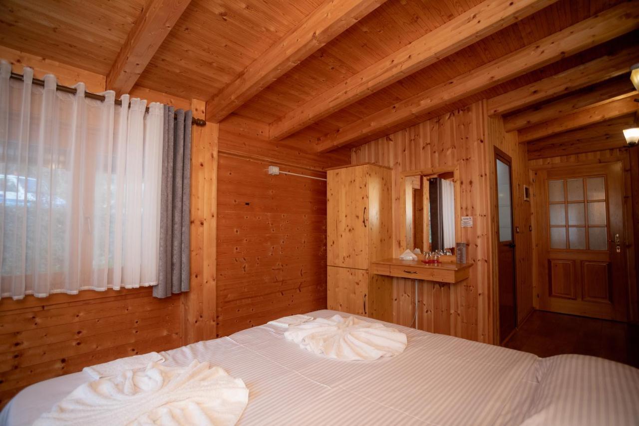 Hotel Shpija E Gjyshit Canaj Экстерьер фото