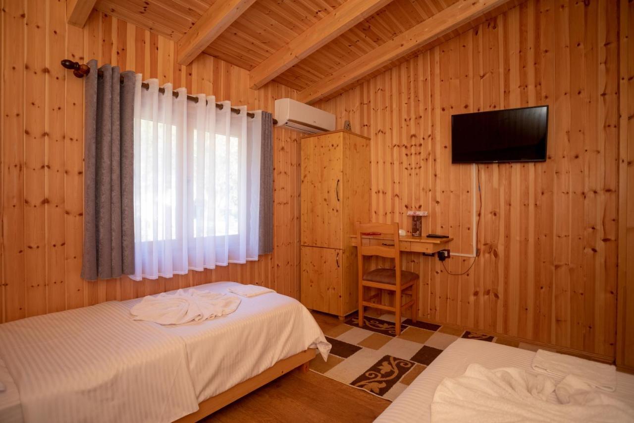 Hotel Shpija E Gjyshit Canaj Экстерьер фото
